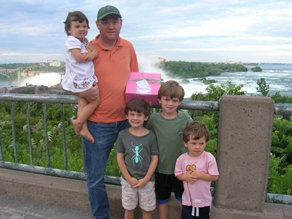 Traveling Pink Pie Box Photos